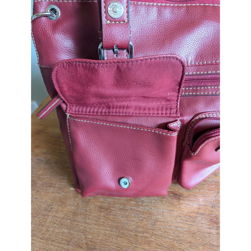 Relic by Fossil Burgundy Red Pebbled Crossbody Bag Organizer Purse Buckle Y2K